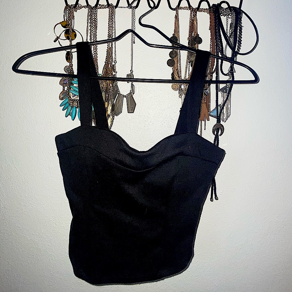 Cropped bow tank top